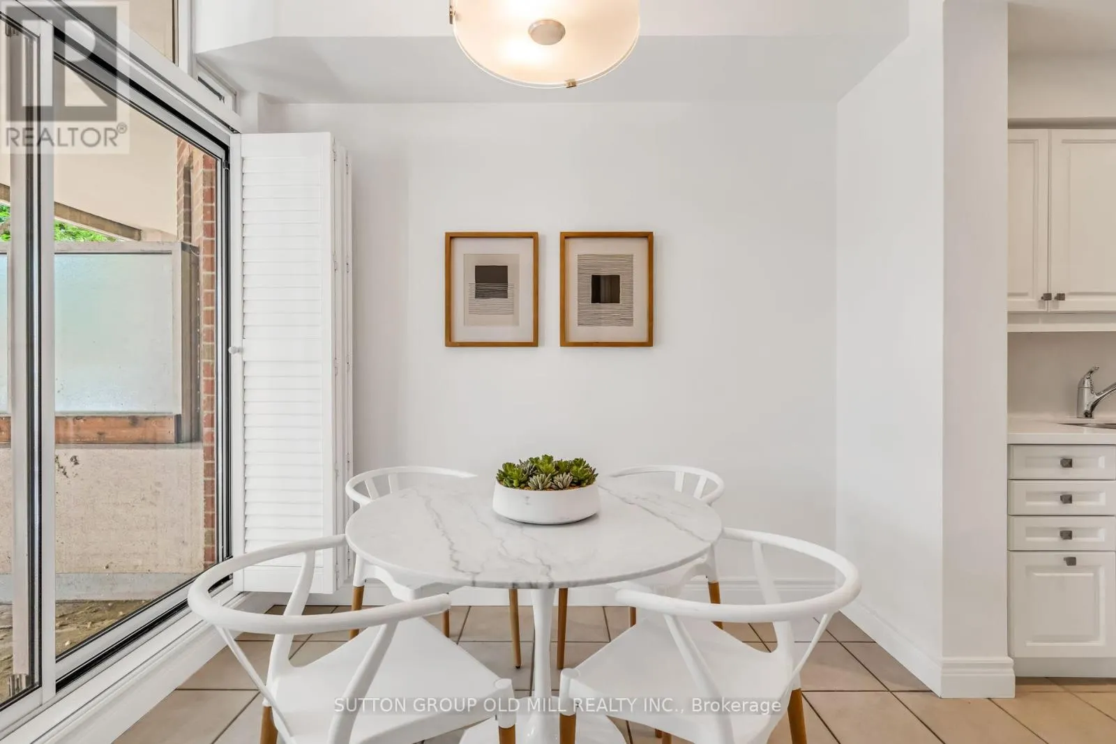 206 - 10 OLD MILL TRAIL