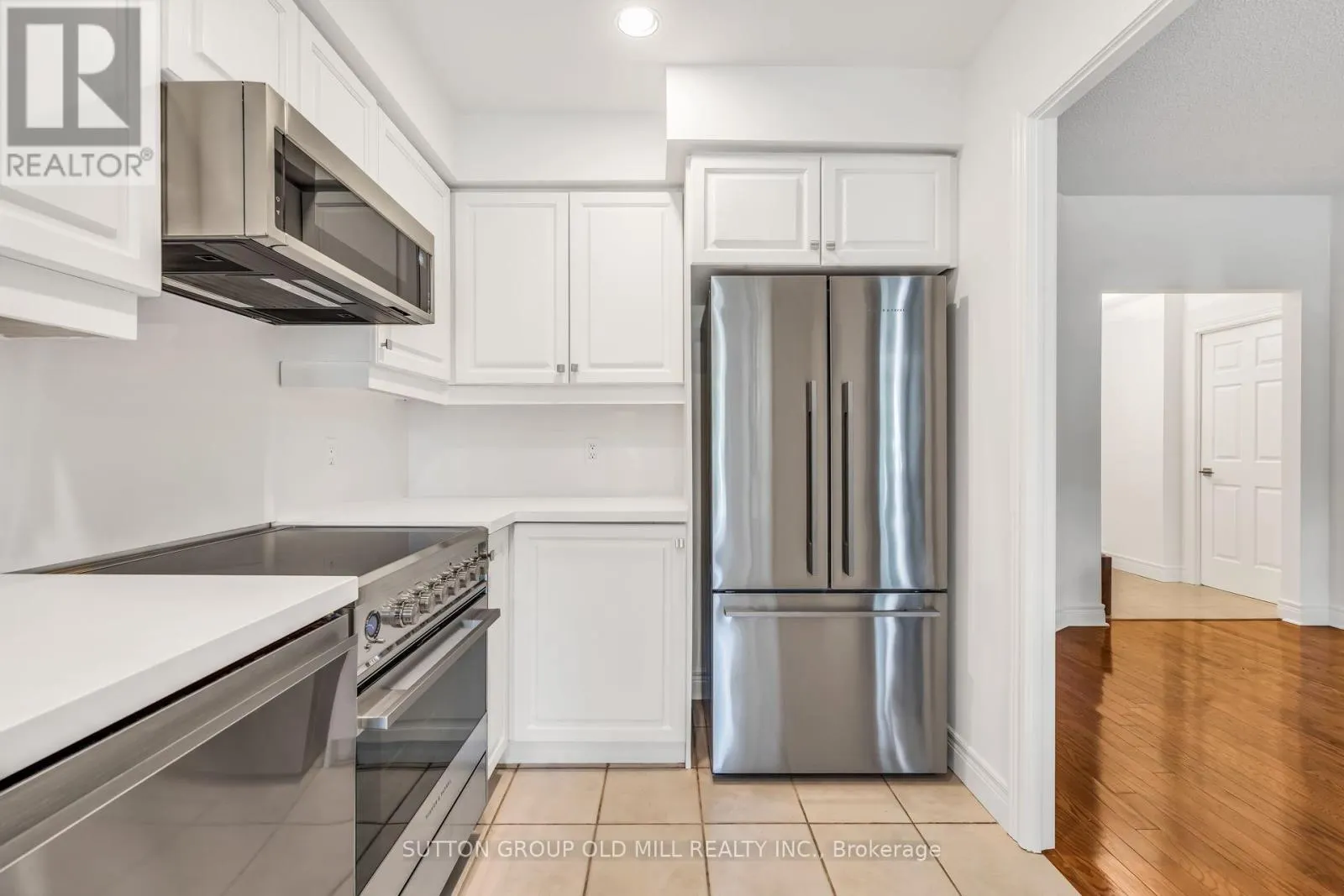 206 - 10 OLD MILL TRAIL