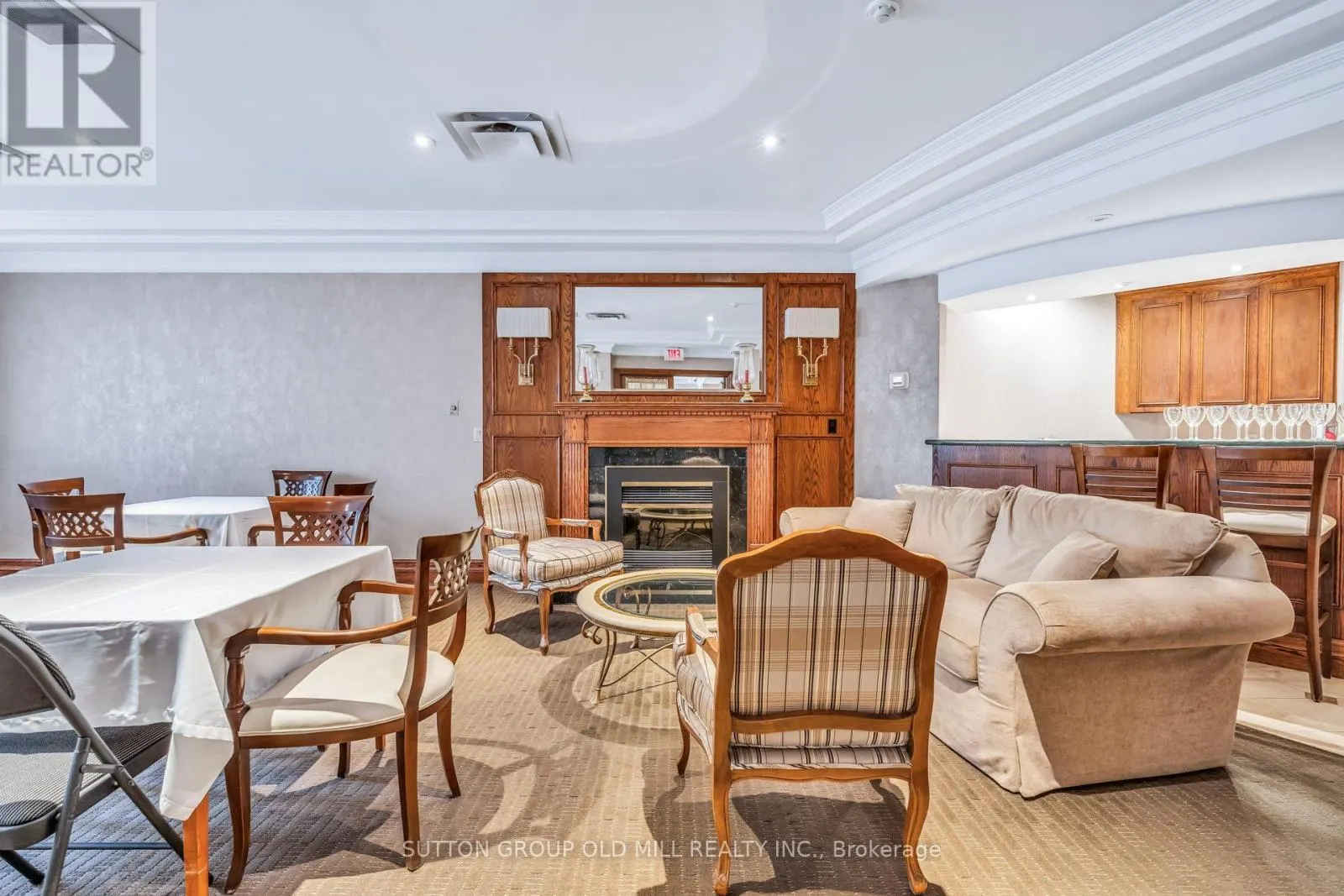 206 - 10 OLD MILL TRAIL