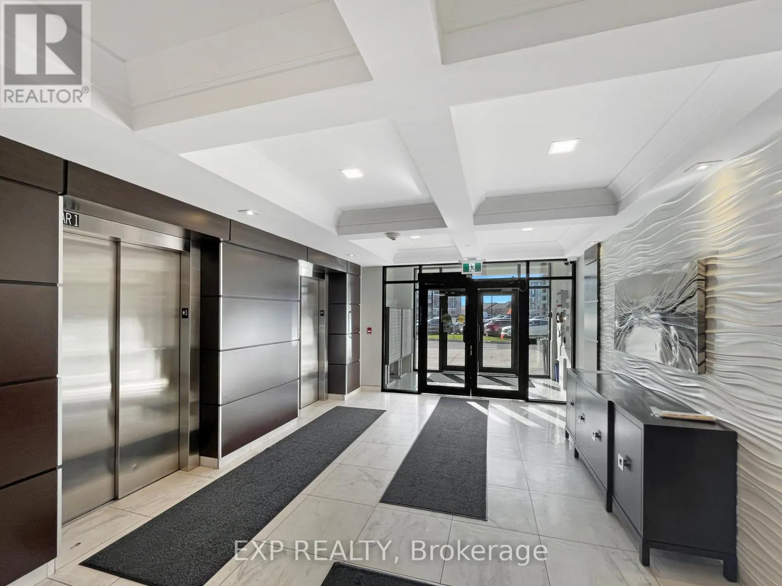 324 - 630 SAUVE STREET