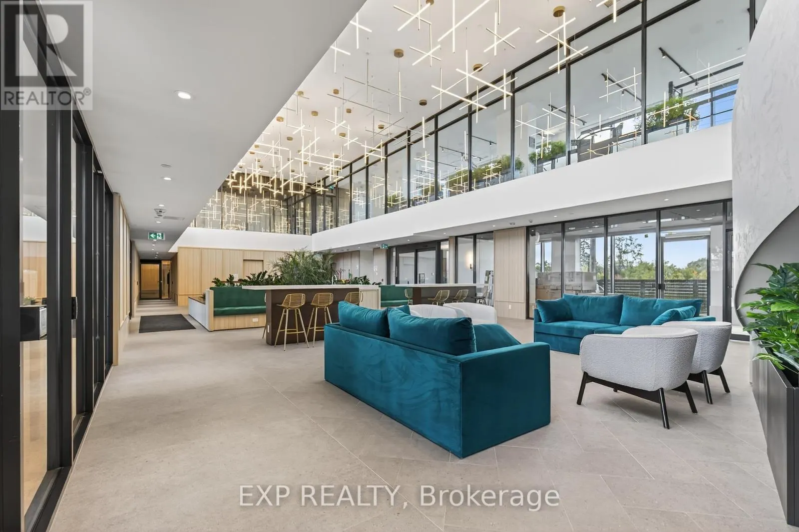 602 - 3071 TRAFALGAR ROAD