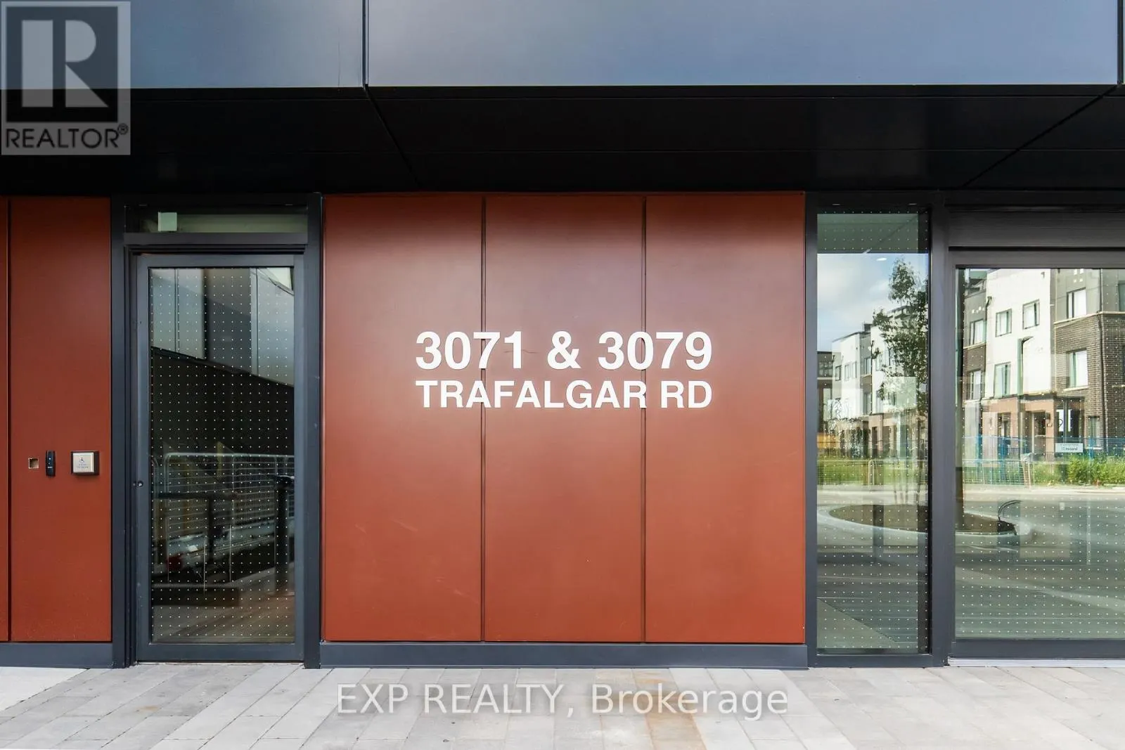 602 - 3071 TRAFALGAR ROAD