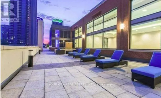 PH05 - 2212 LAKE SHORE BLVD W BOULEVARD