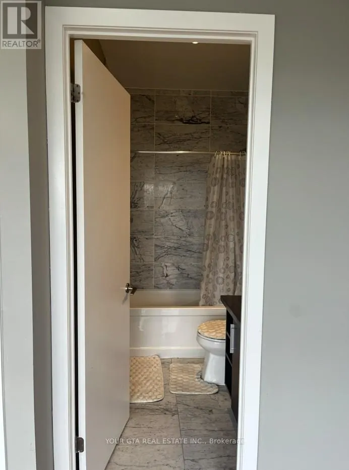 PH05 - 2212 LAKE SHORE BLVD W BOULEVARD