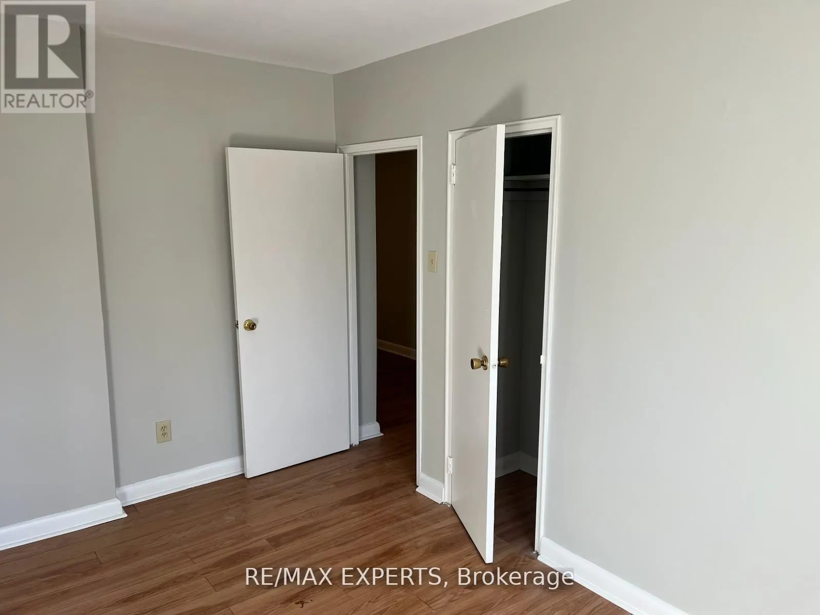 102 - 3261A LAKE SHORE BOULEVARD W