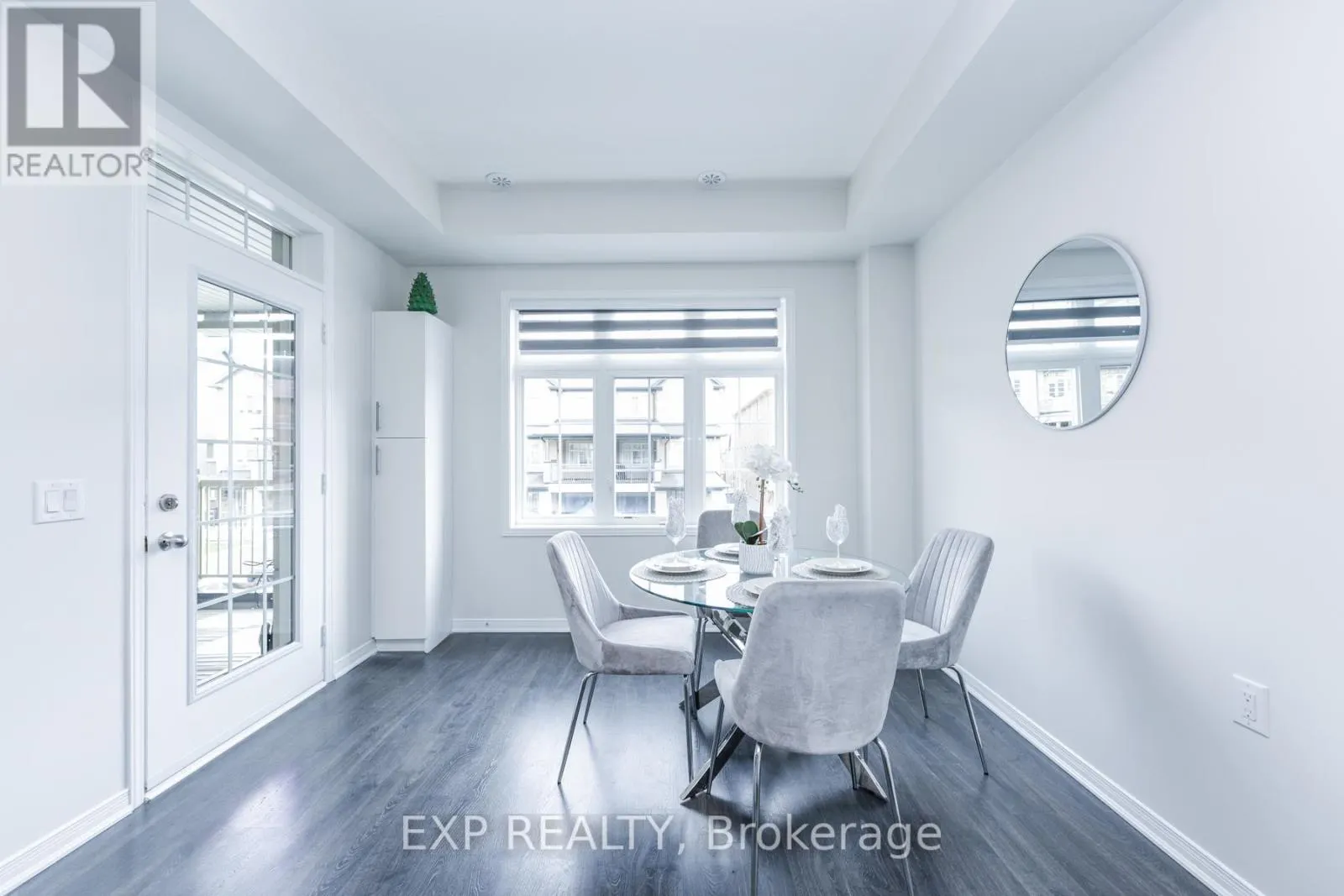 10 LOWES HILL CIRCLE