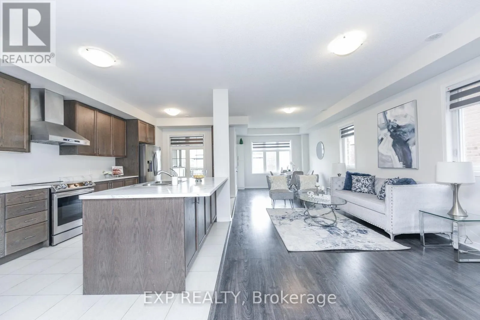 10 LOWES HILL CIRCLE