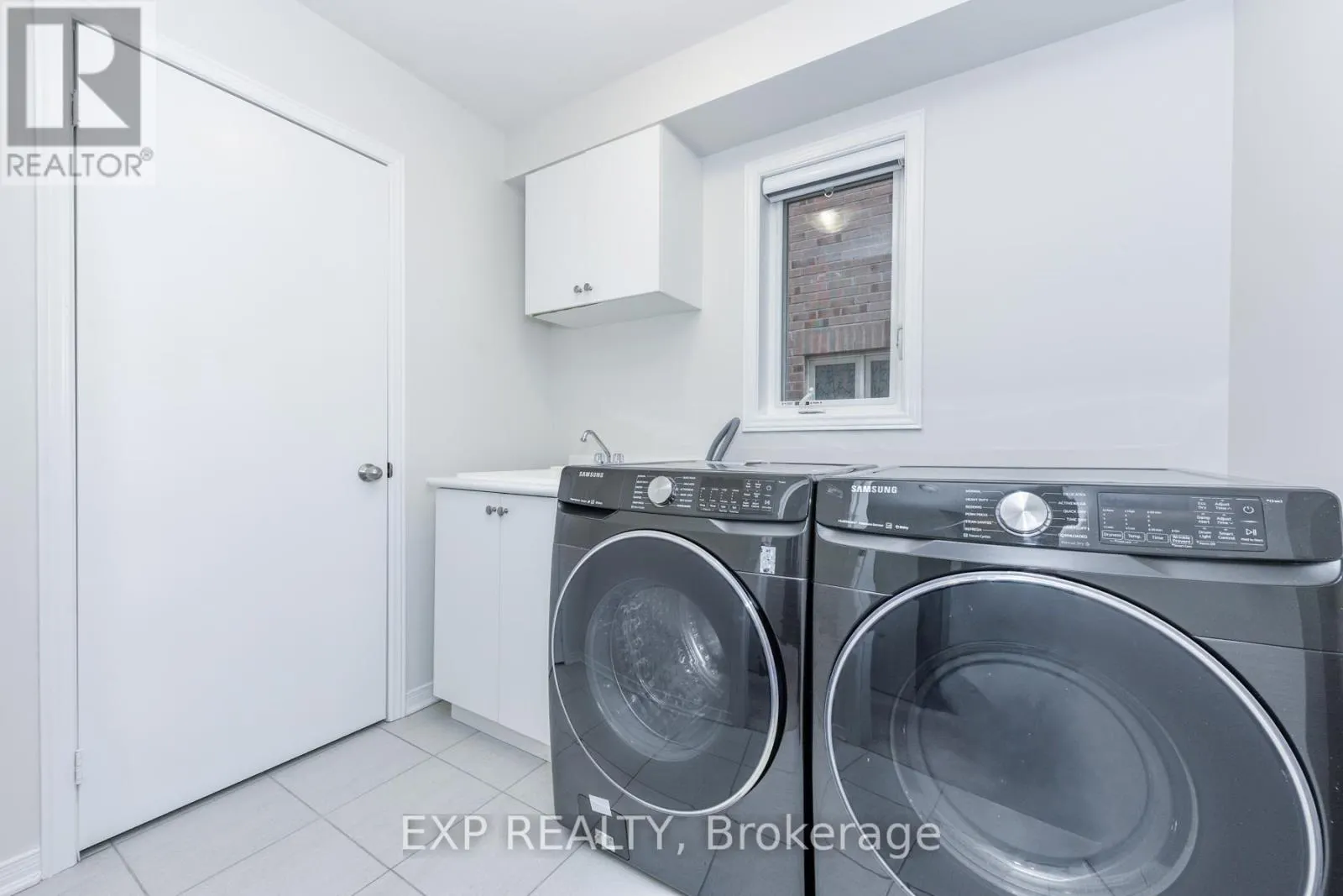 10 LOWES HILL CIRCLE