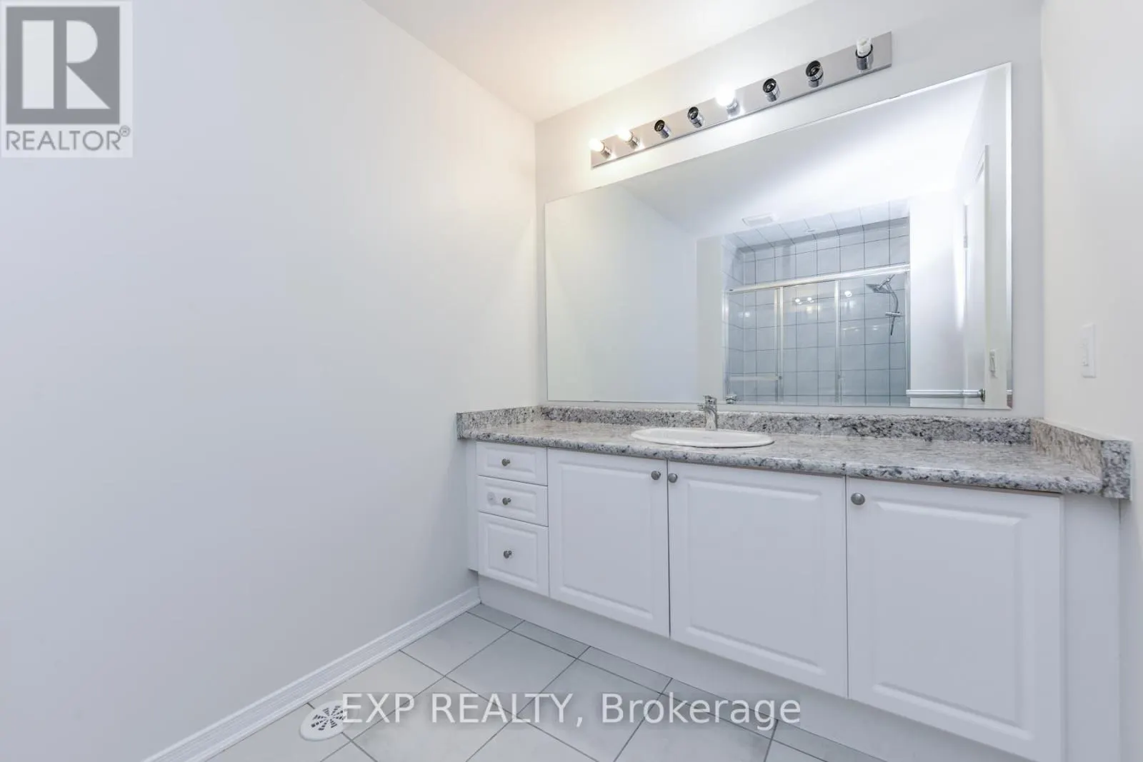 10 LOWES HILL CIRCLE