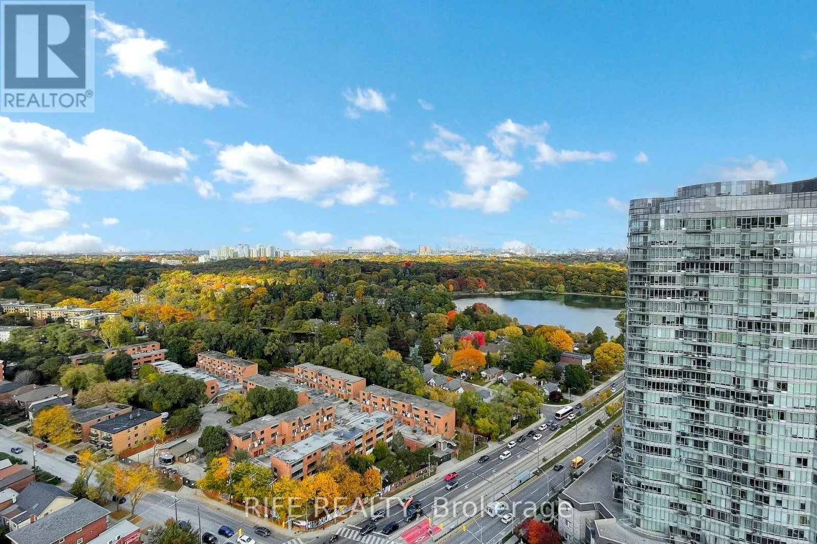 2512 - 103 THE QUEENSWAY AVENUE