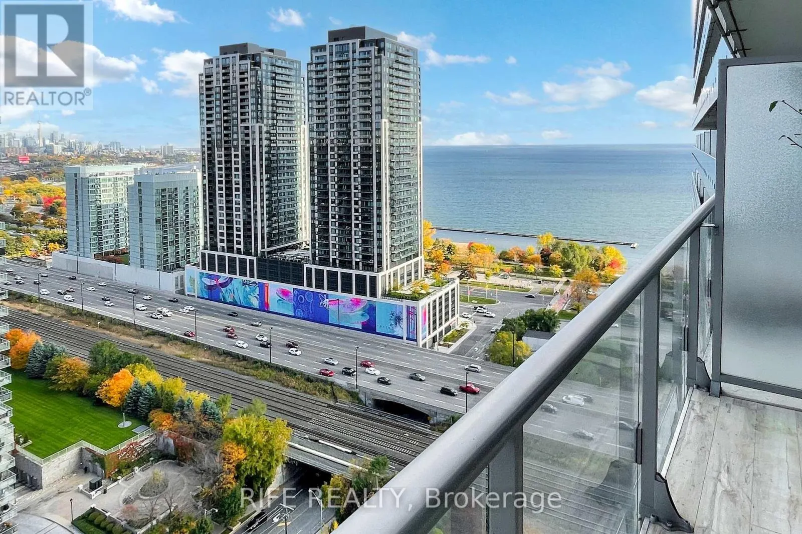 2512 - 103 THE QUEENSWAY AVENUE