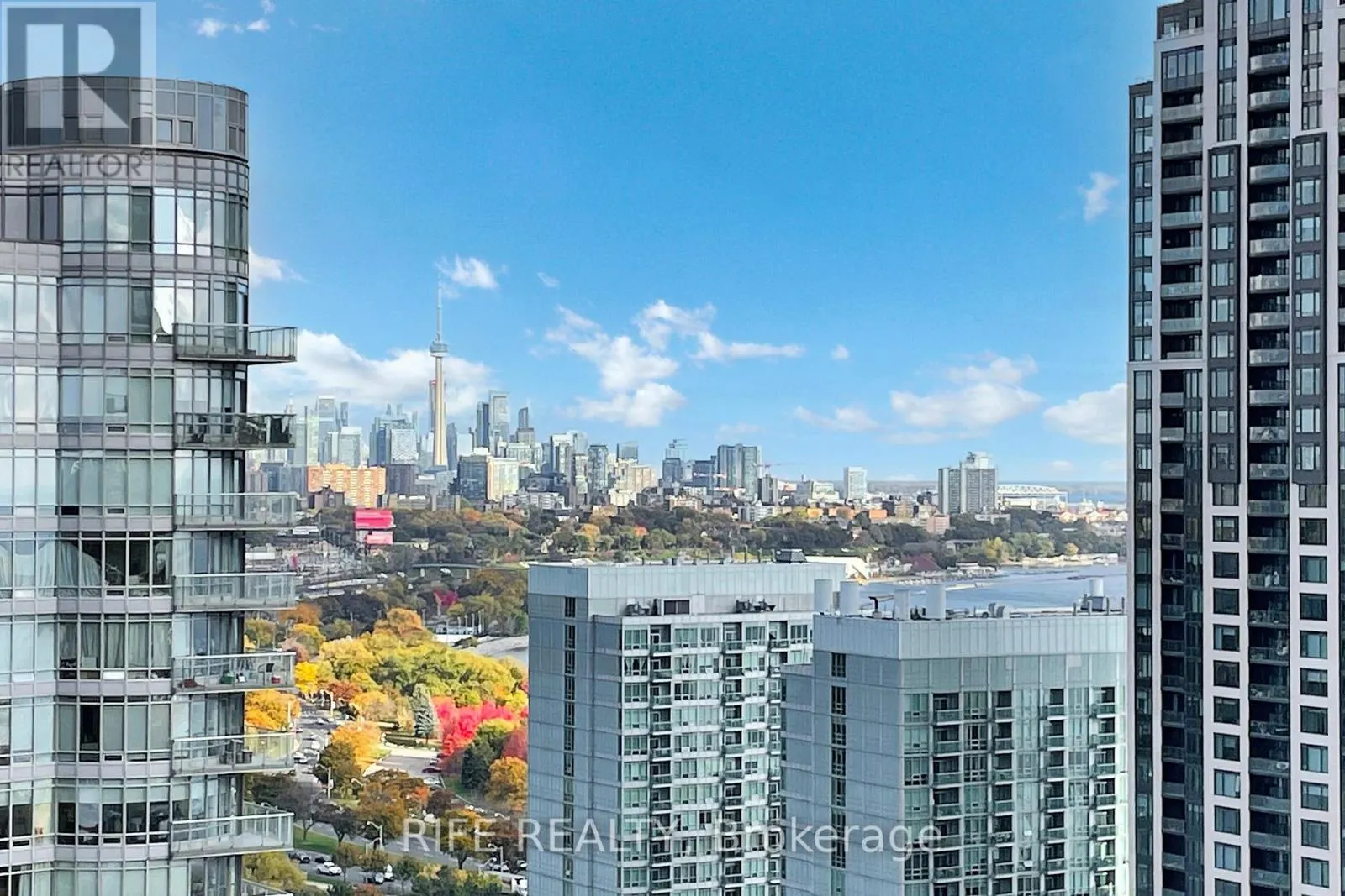 2512 - 103 THE QUEENSWAY AVENUE