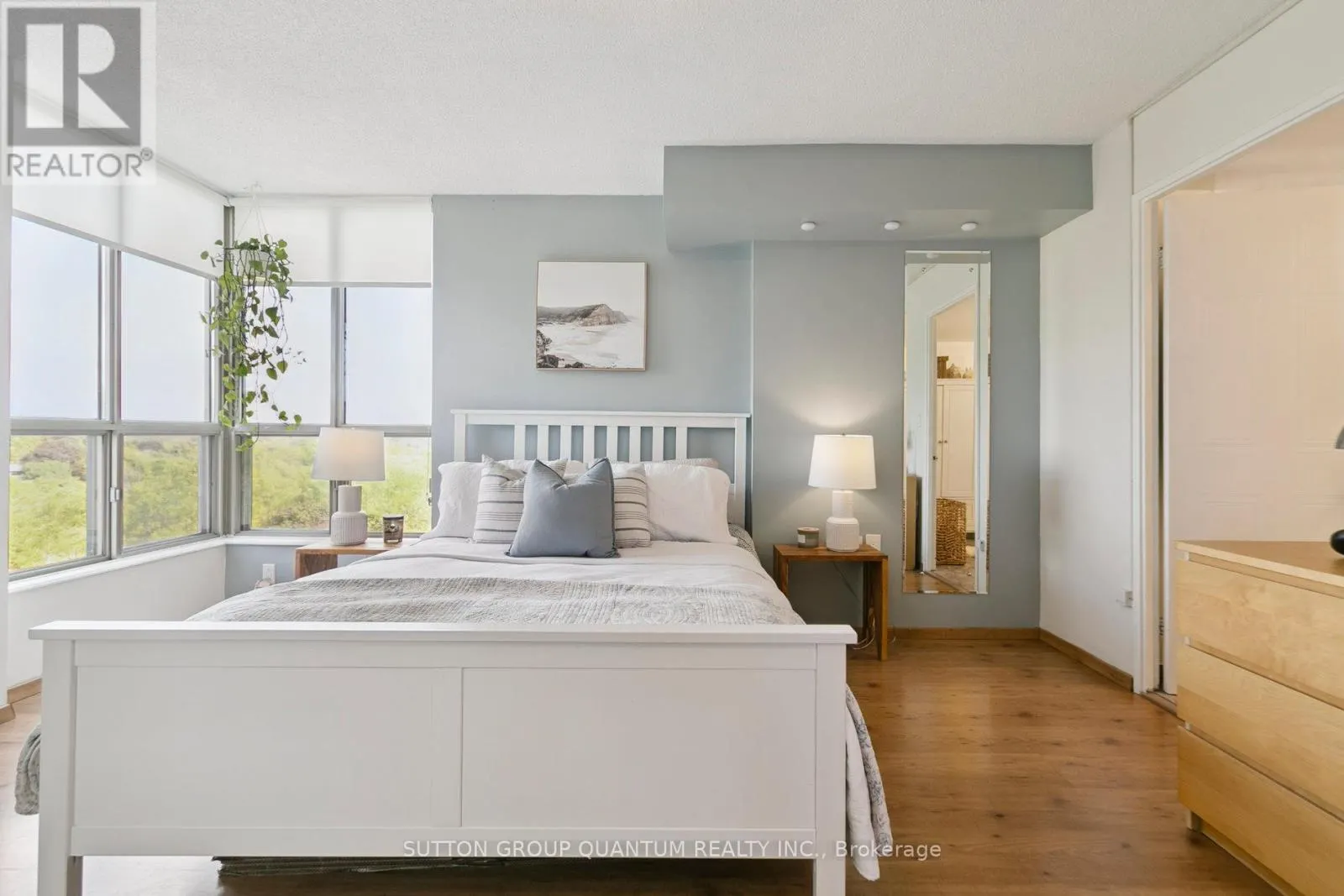 611 - 1110 WALDEN CIRCLE