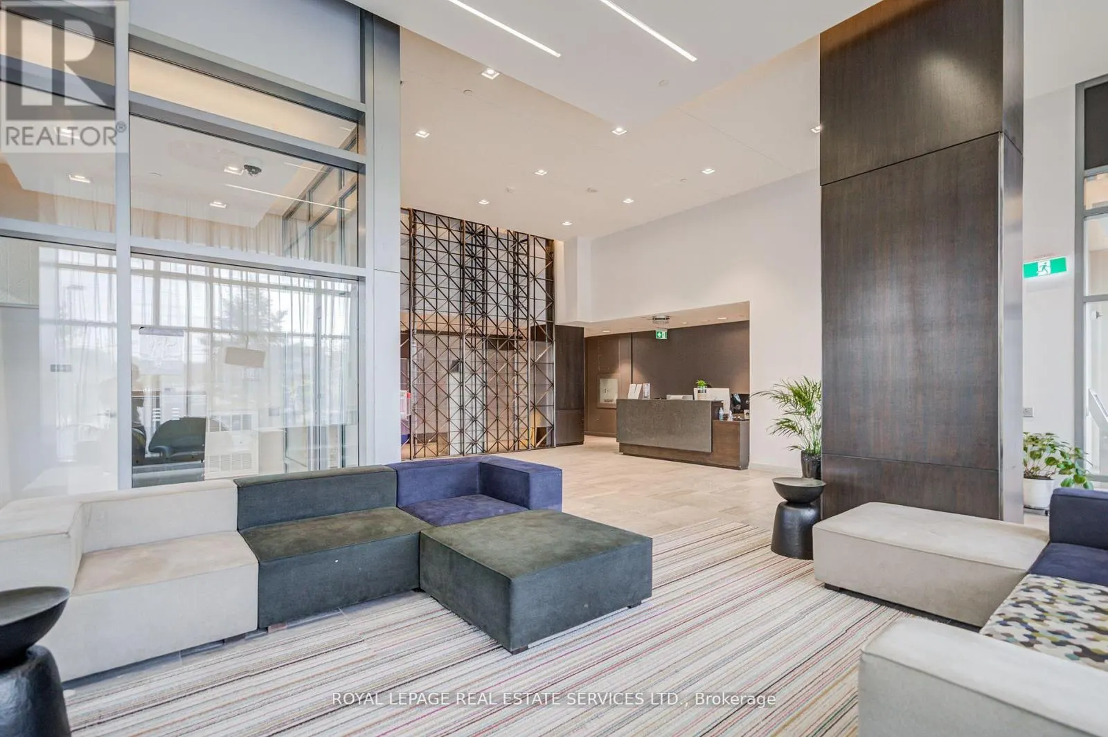 1008 - 2560 EGLINTON AVENUE W