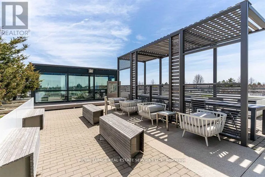 1008 - 2560 EGLINTON AVENUE W