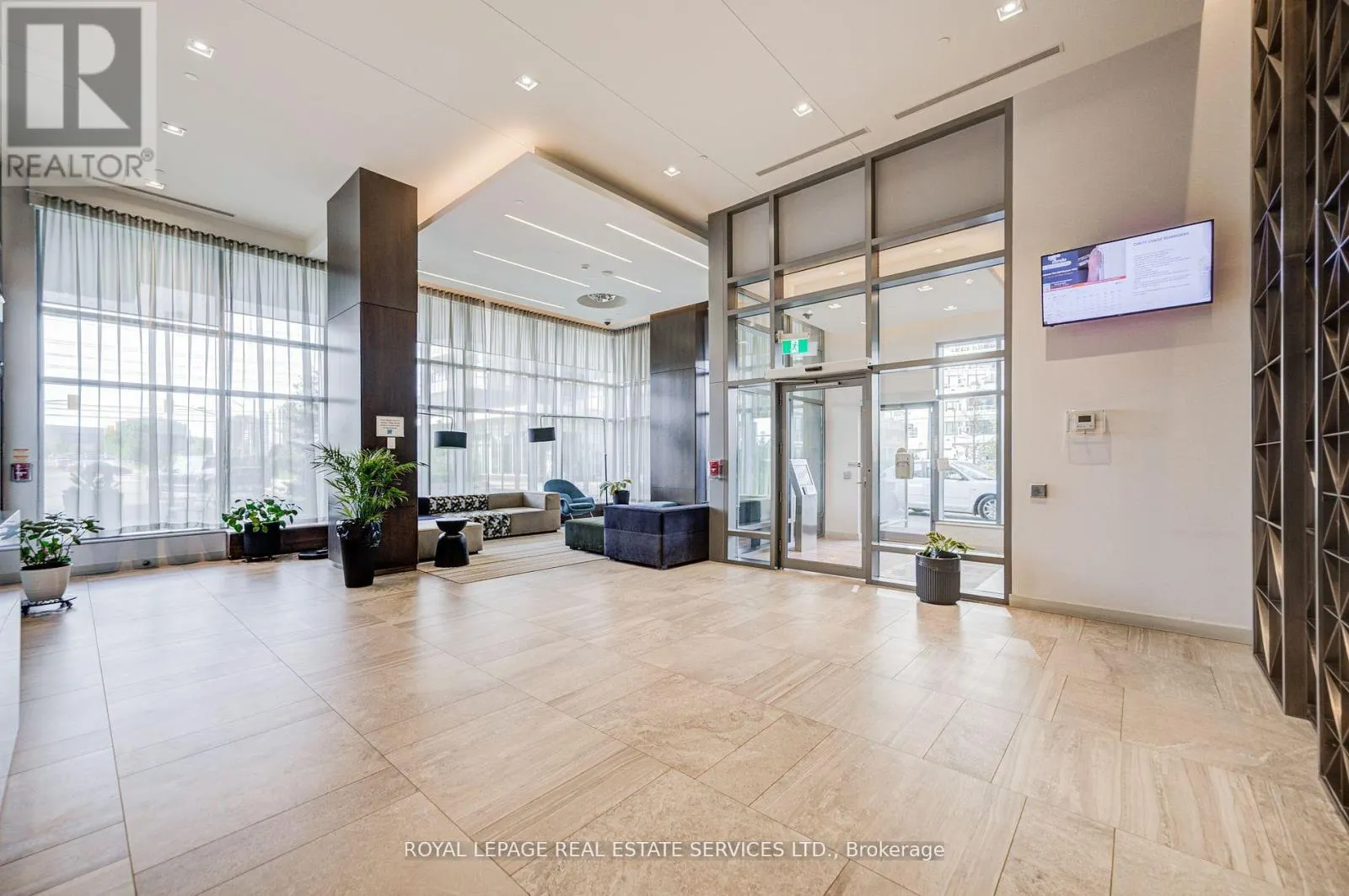 1008 - 2560 EGLINTON AVENUE W