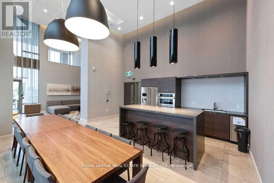 1008 - 2560 EGLINTON AVENUE W