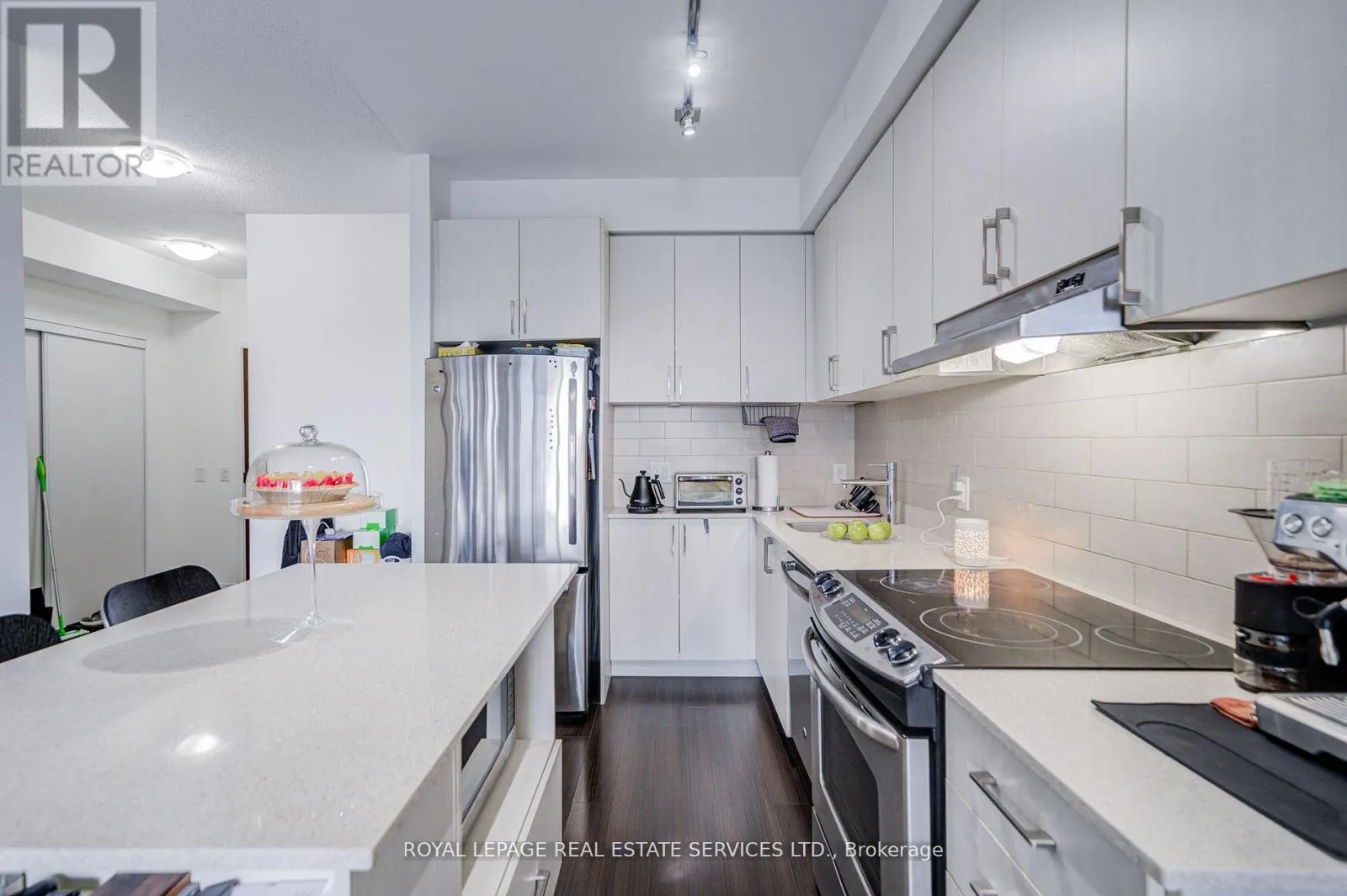 1008 - 2560 EGLINTON AVENUE W