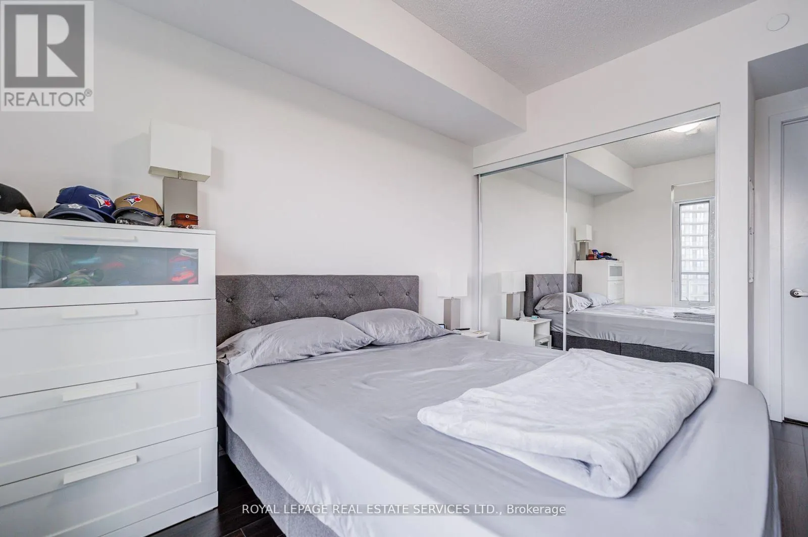 1008 - 2560 EGLINTON AVENUE W