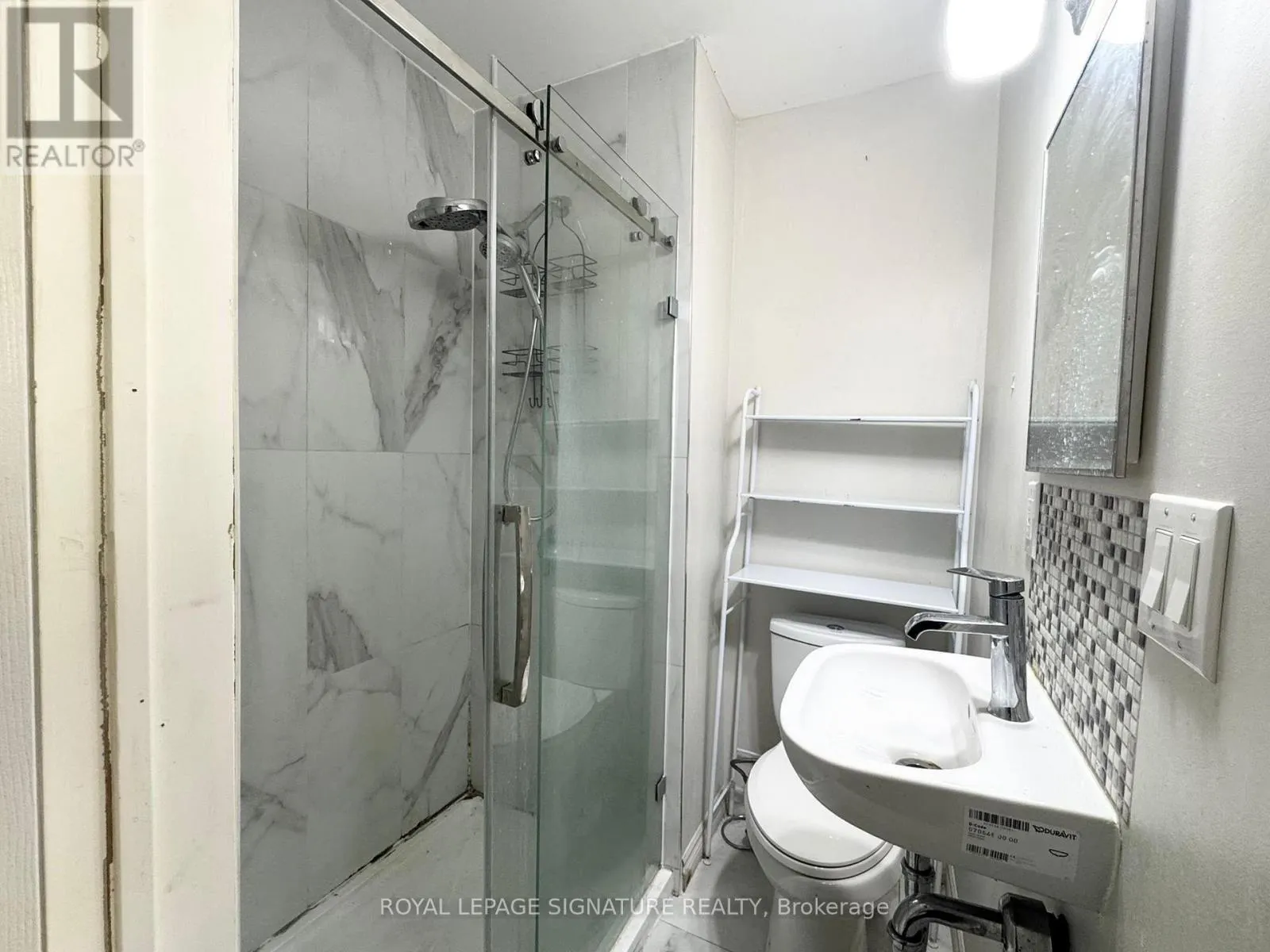 UPPER - 13 SOUTHWELL PLACE