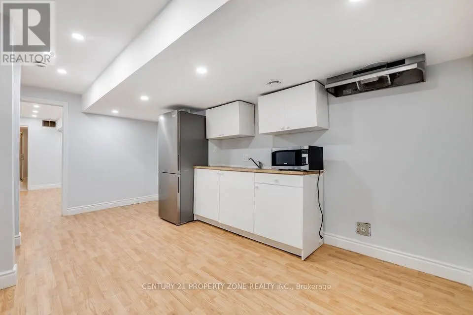 660 ARMSTRONG BOULEVARD