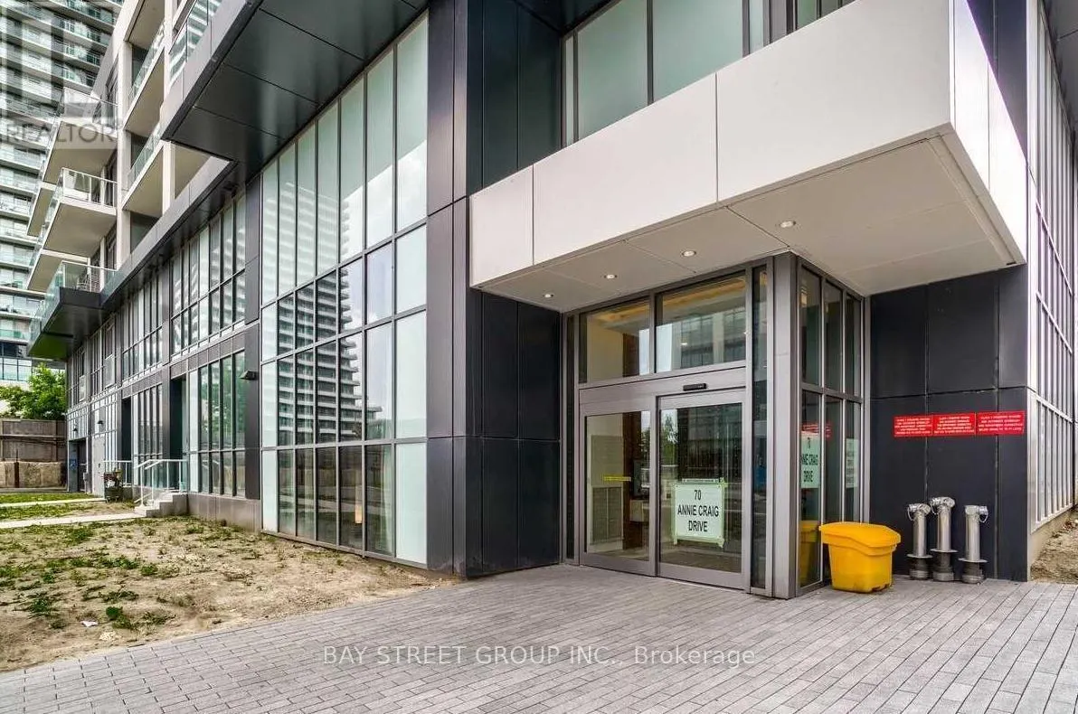 3107 - 70 ANNIE CRAIG DRIVE