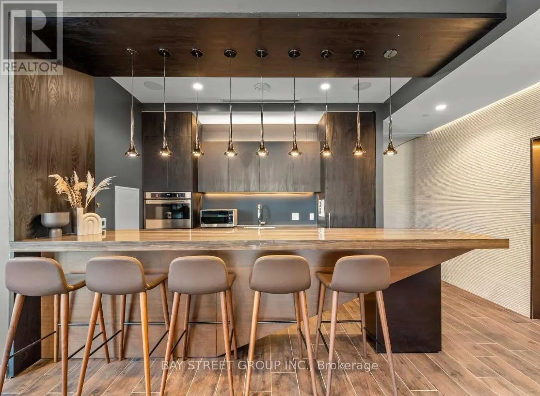 3107 - 70 ANNIE CRAIG DRIVE