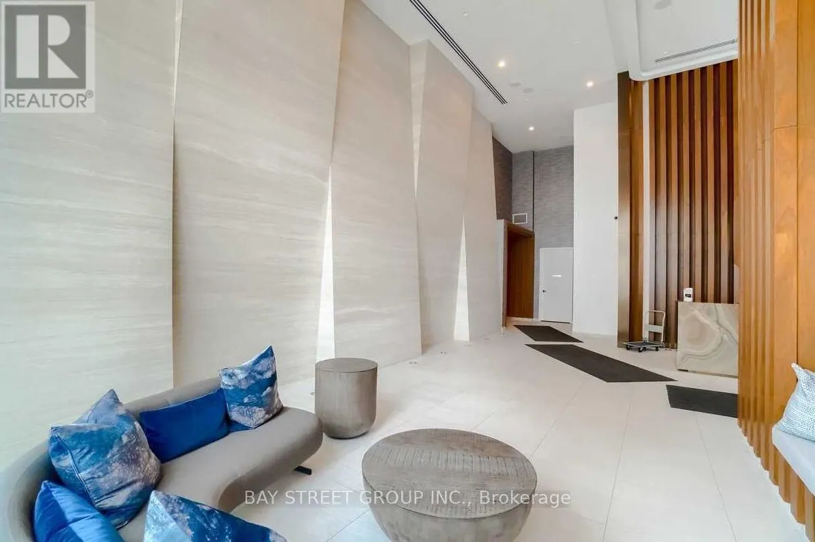 3107 - 70 ANNIE CRAIG DRIVE