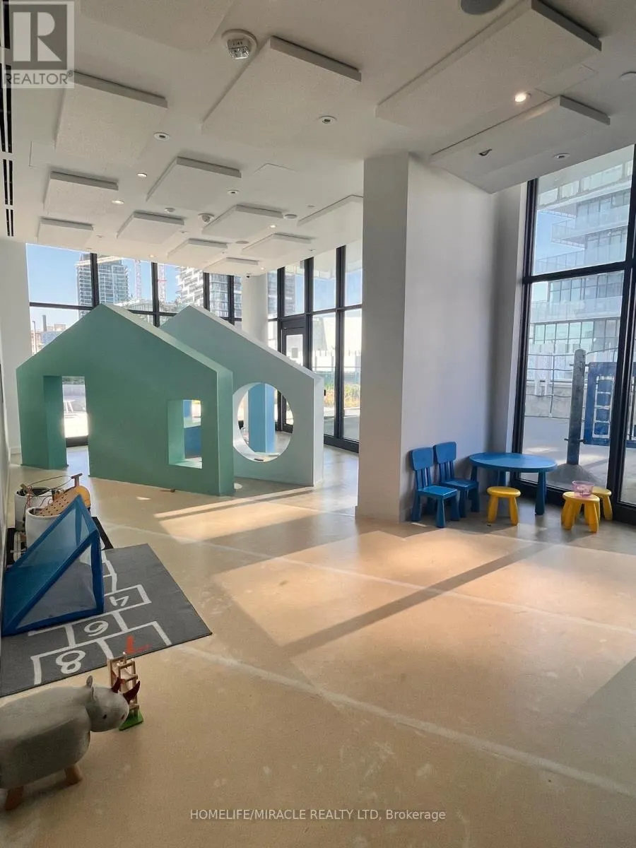 4308 - 3883 QUARTZ ROAD