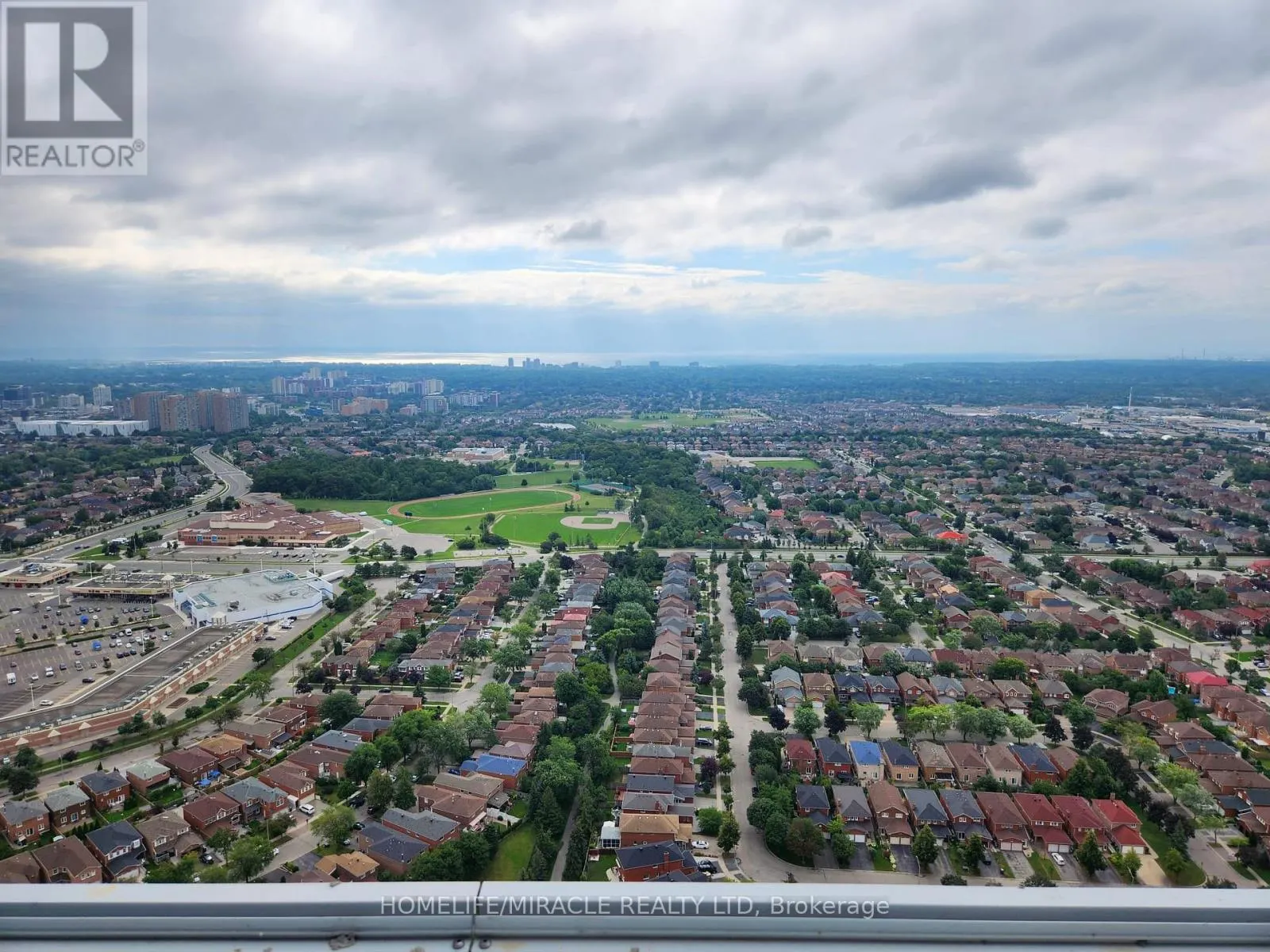 4308 - 3883 QUARTZ ROAD