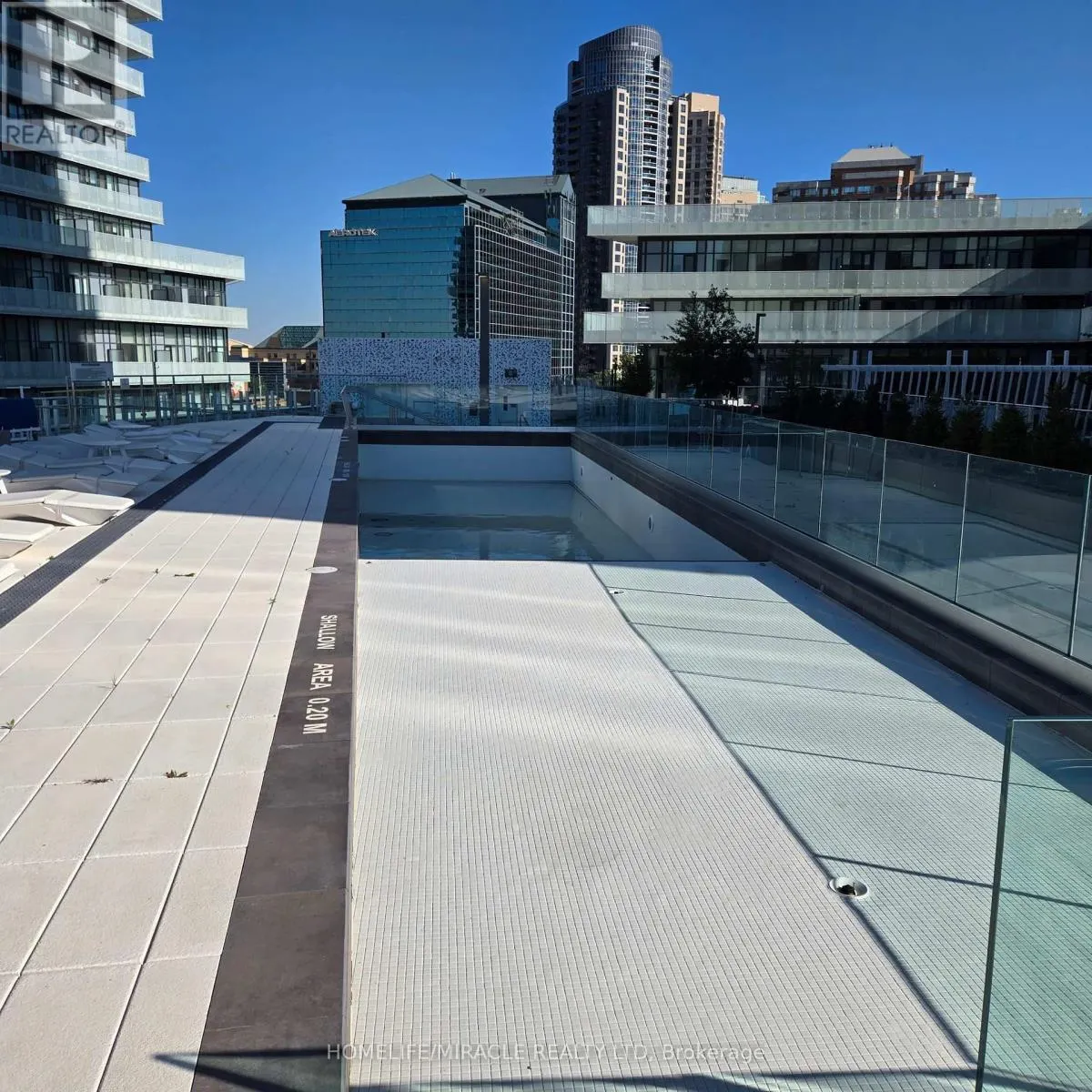 4308 - 3883 QUARTZ ROAD