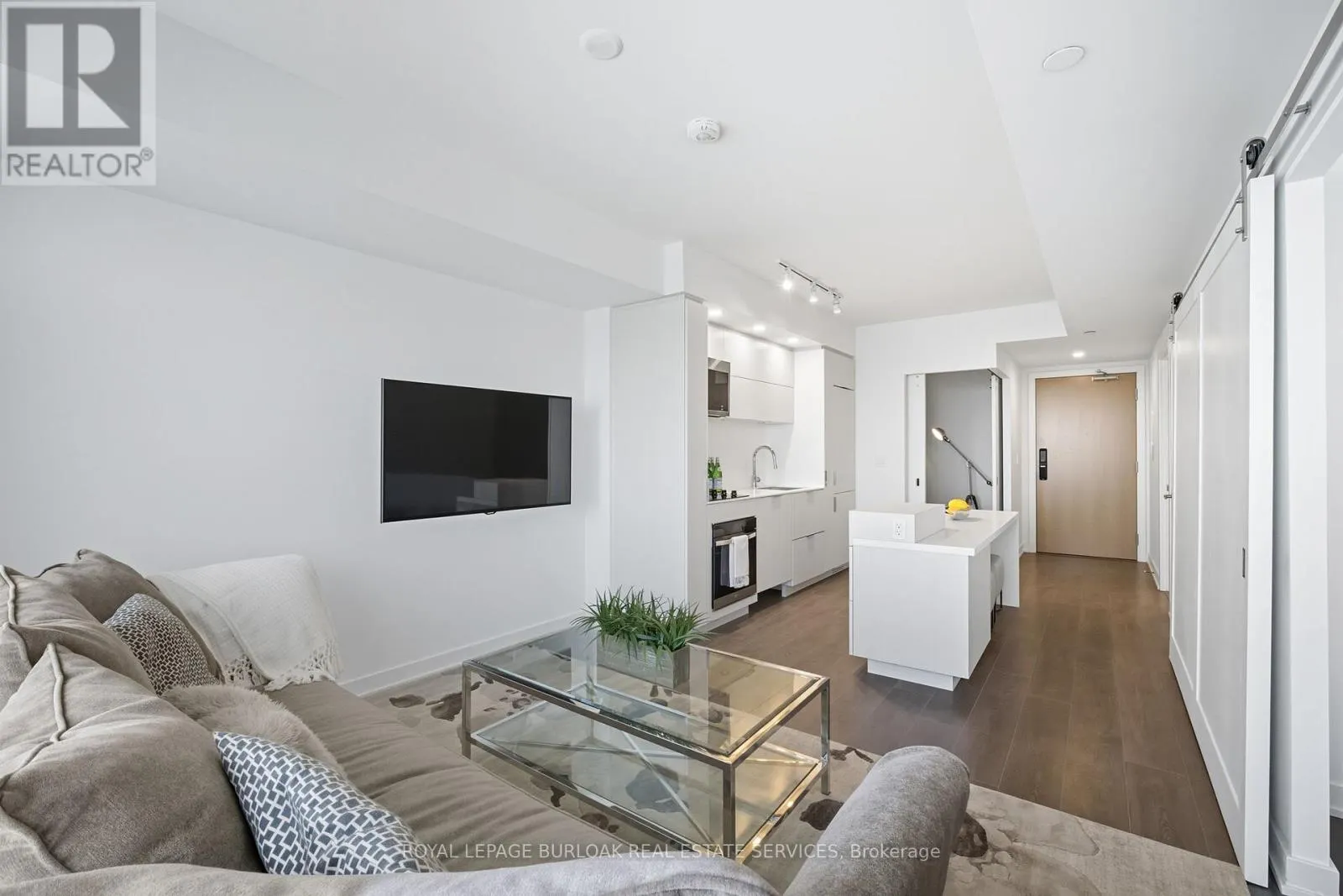 1805 - 370 MARTHA STREET