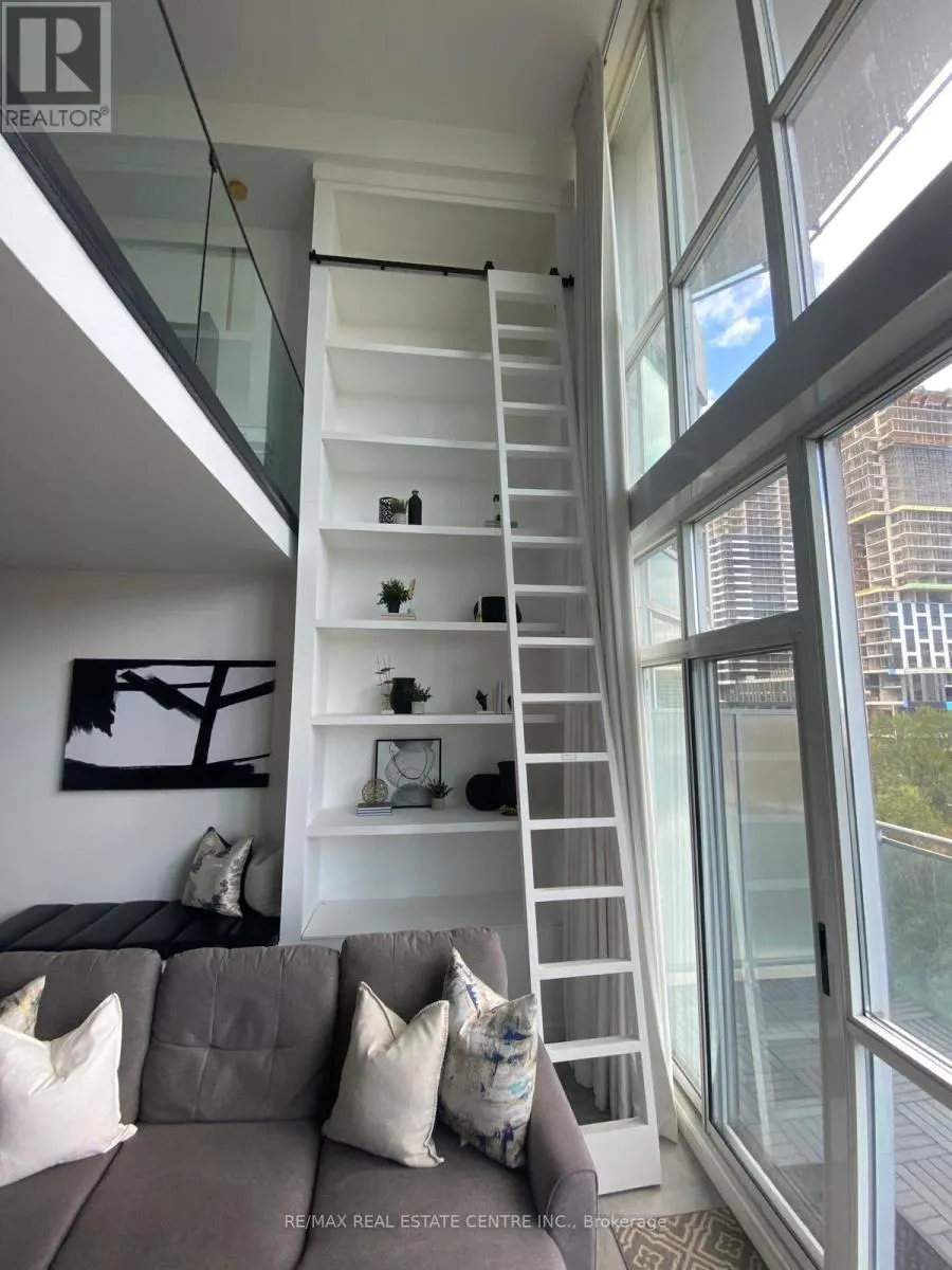 503 - 220 BURNHAMTHORPE ROAD W