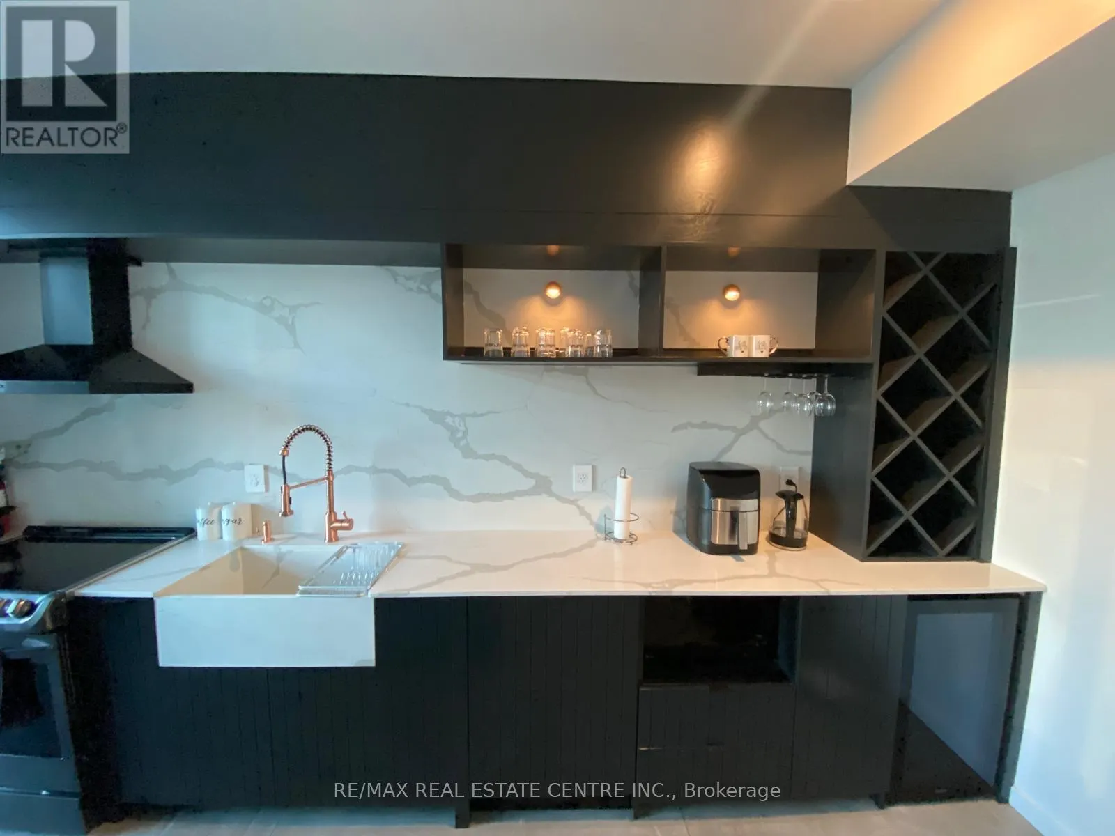 503 - 220 BURNHAMTHORPE ROAD W