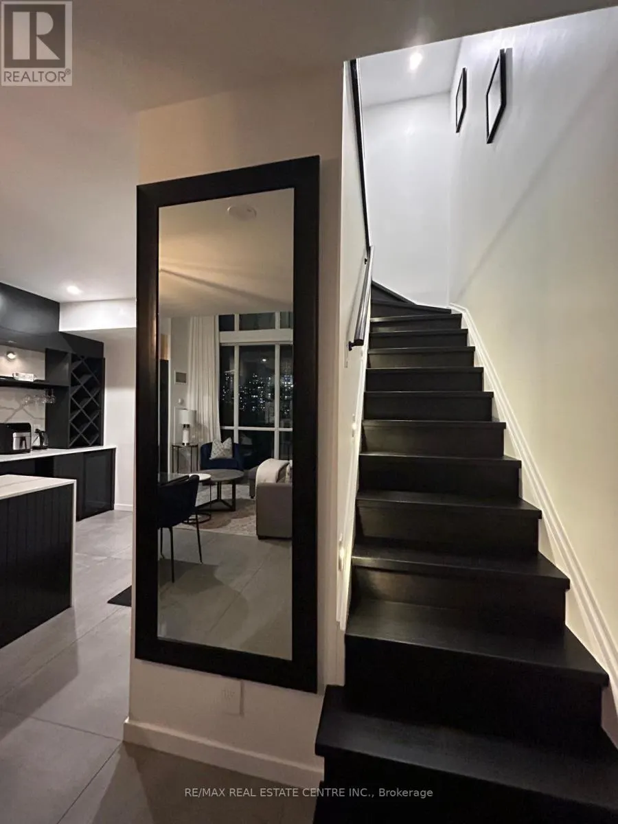 503 - 220 BURNHAMTHORPE ROAD W