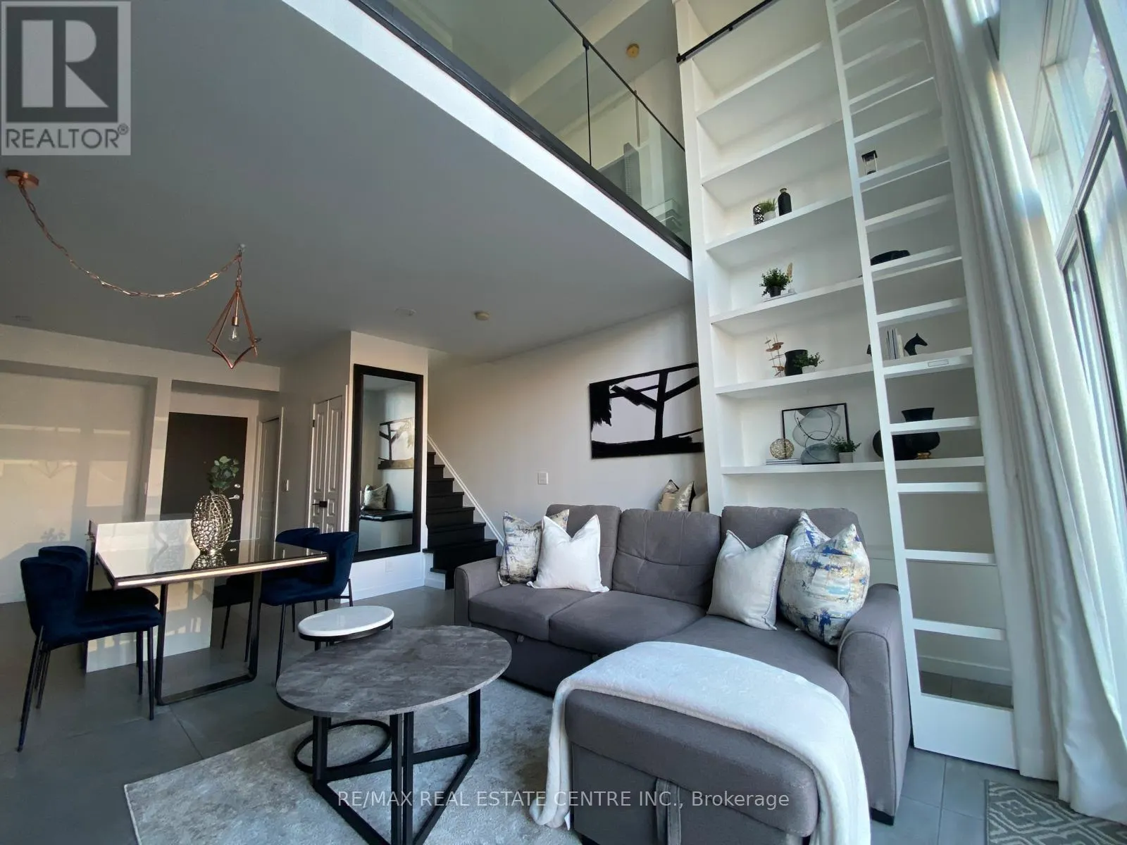 503 - 220 BURNHAMTHORPE ROAD W