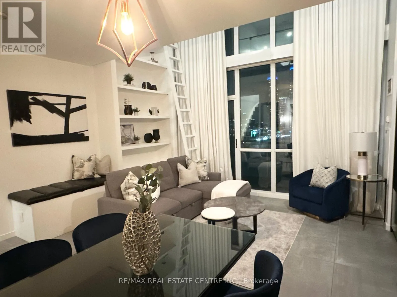 503 - 220 BURNHAMTHORPE ROAD W