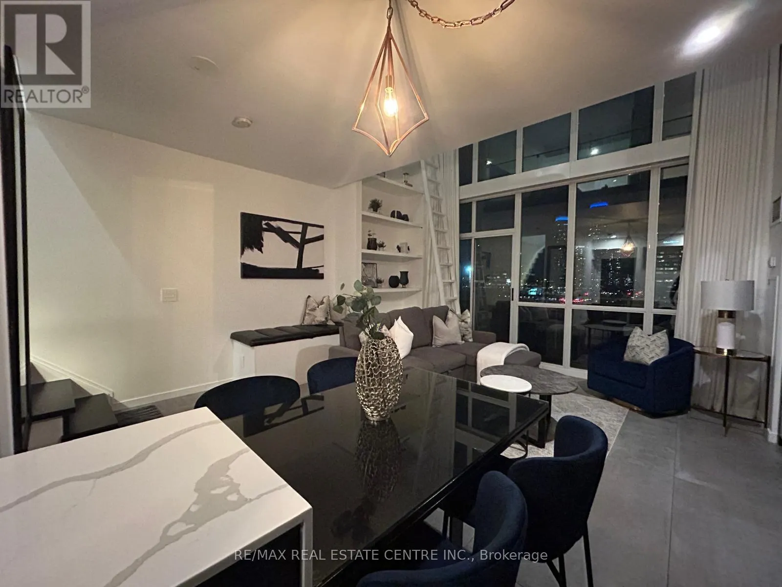 503 - 220 BURNHAMTHORPE ROAD W