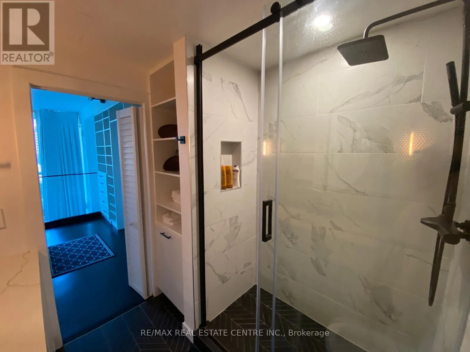 503 - 220 BURNHAMTHORPE ROAD W