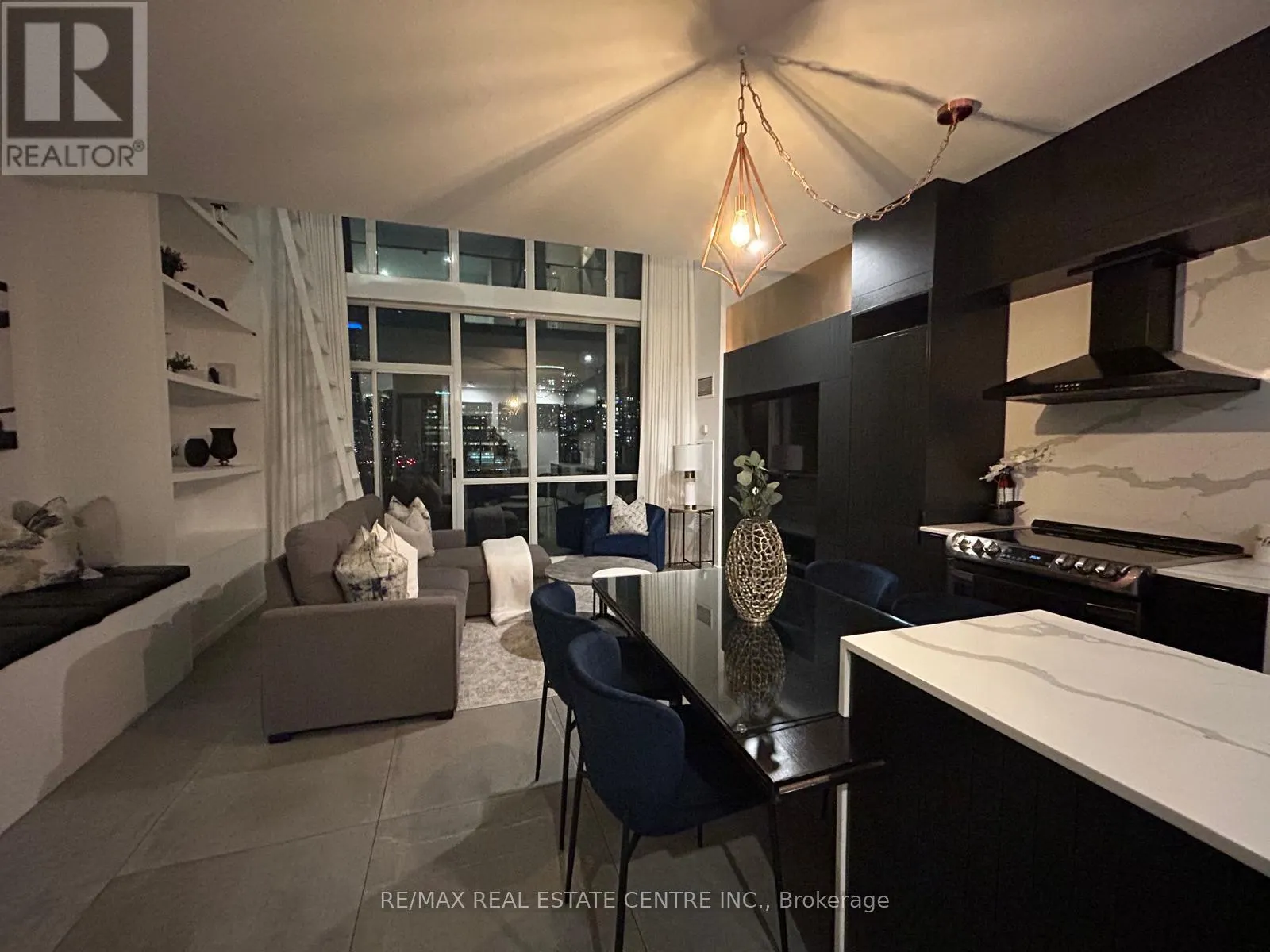 503 - 220 BURNHAMTHORPE ROAD W