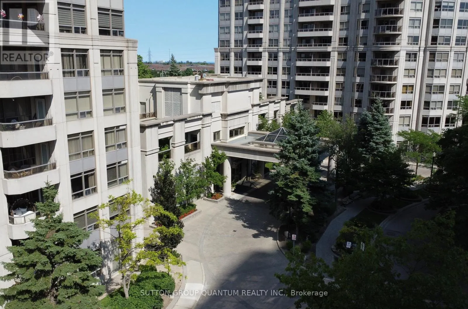 716 - 25 KINGSBRIDGE GARDEN CIRCLE