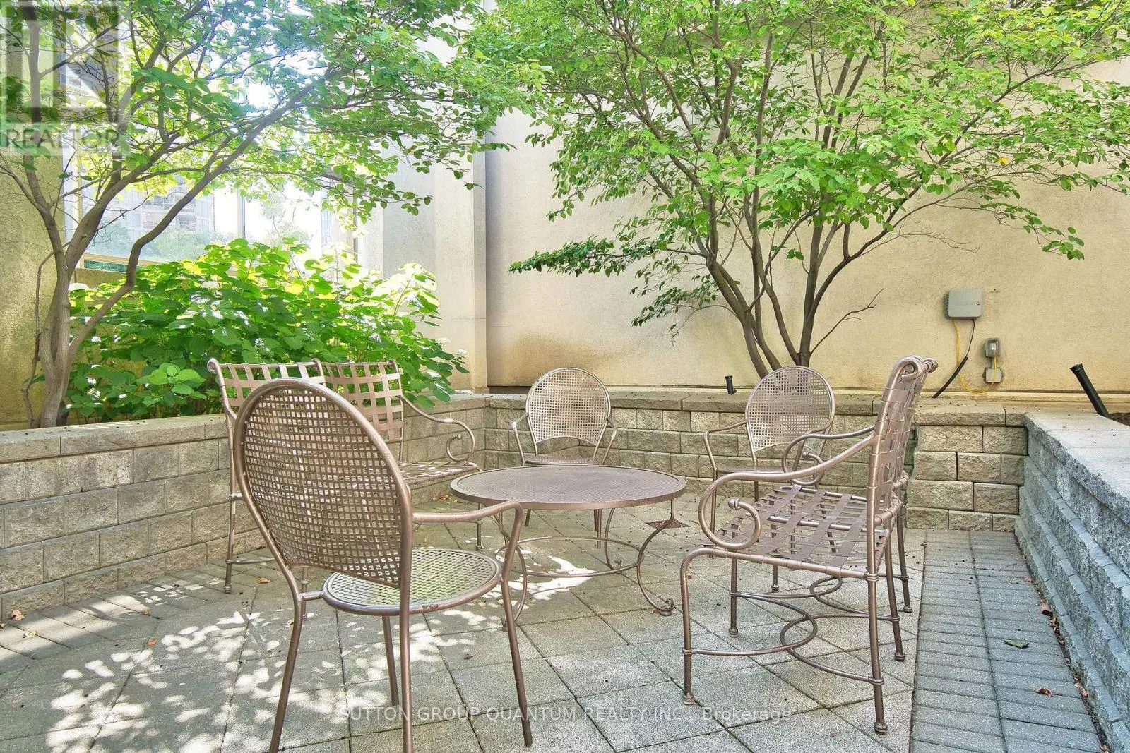 716 - 25 KINGSBRIDGE GARDEN CIRCLE