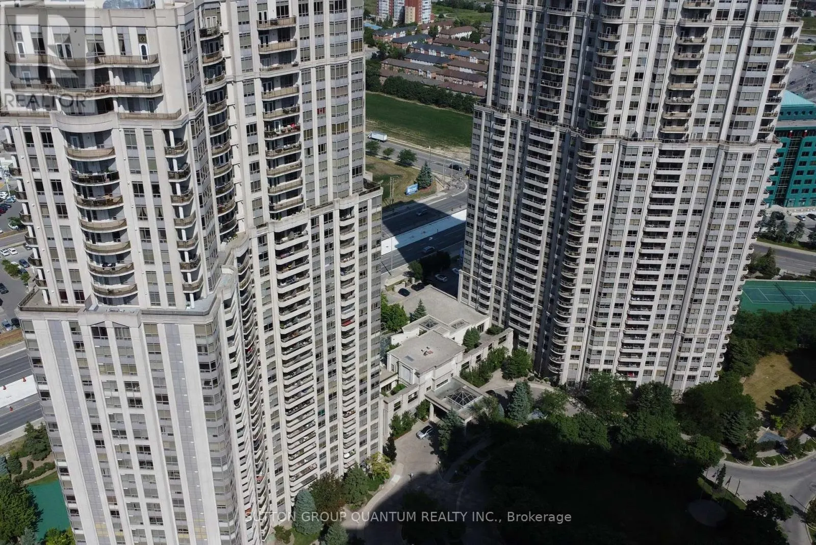 716 - 25 KINGSBRIDGE GARDEN CIRCLE