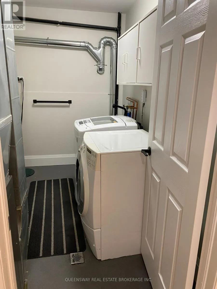 38 EASTVIEW CRESCENT