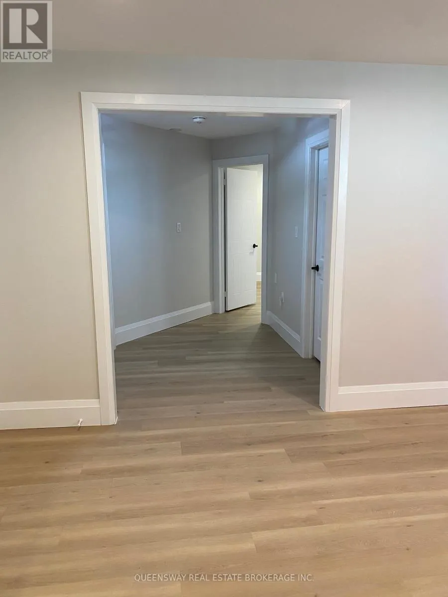 38 EASTVIEW CRESCENT