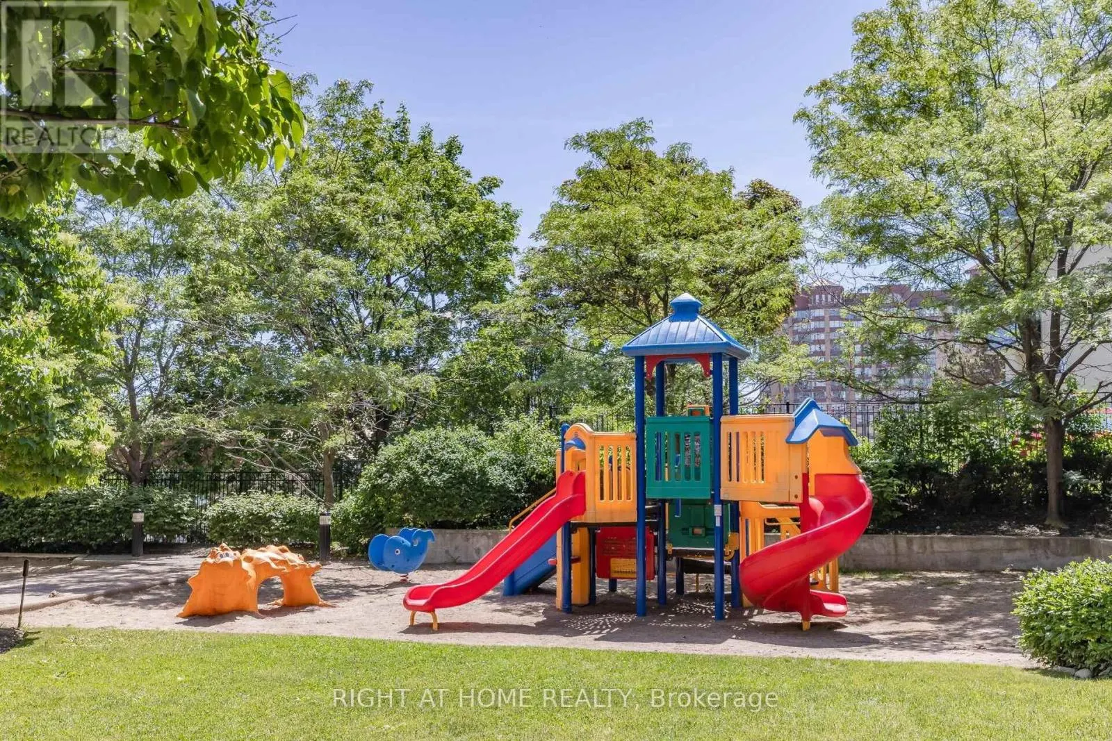 503 - 3504 HURONTARIO STREET