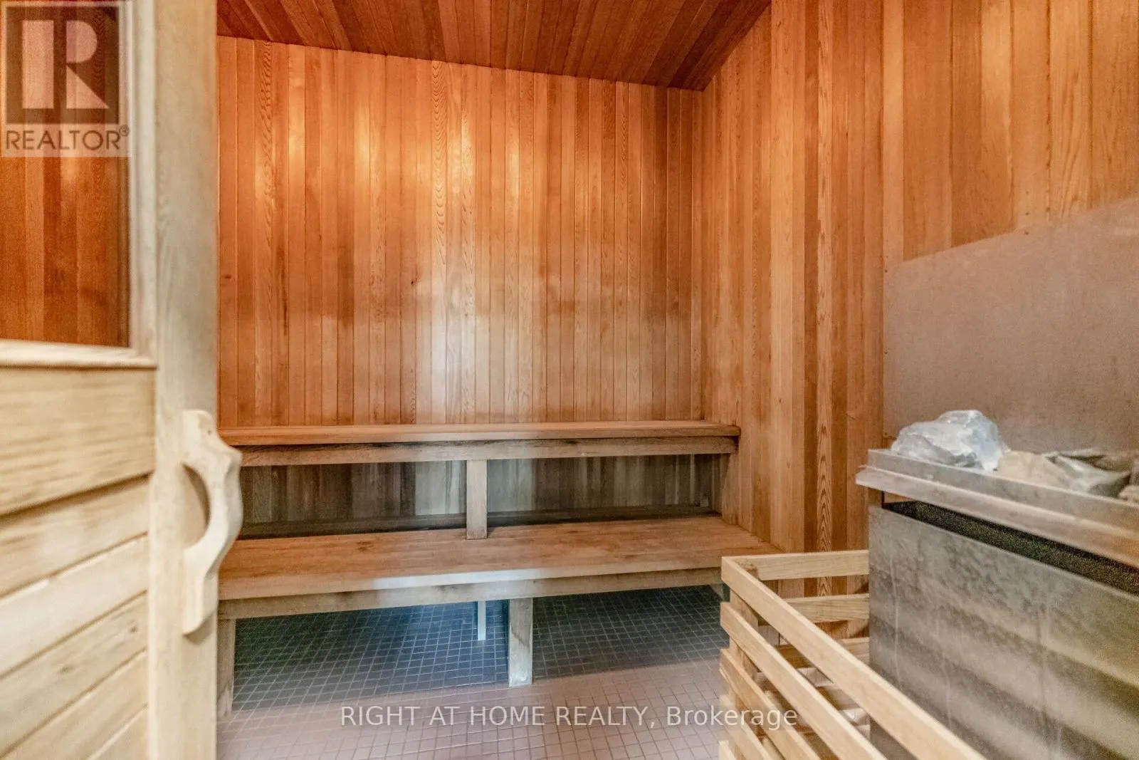 503 - 3504 HURONTARIO STREET