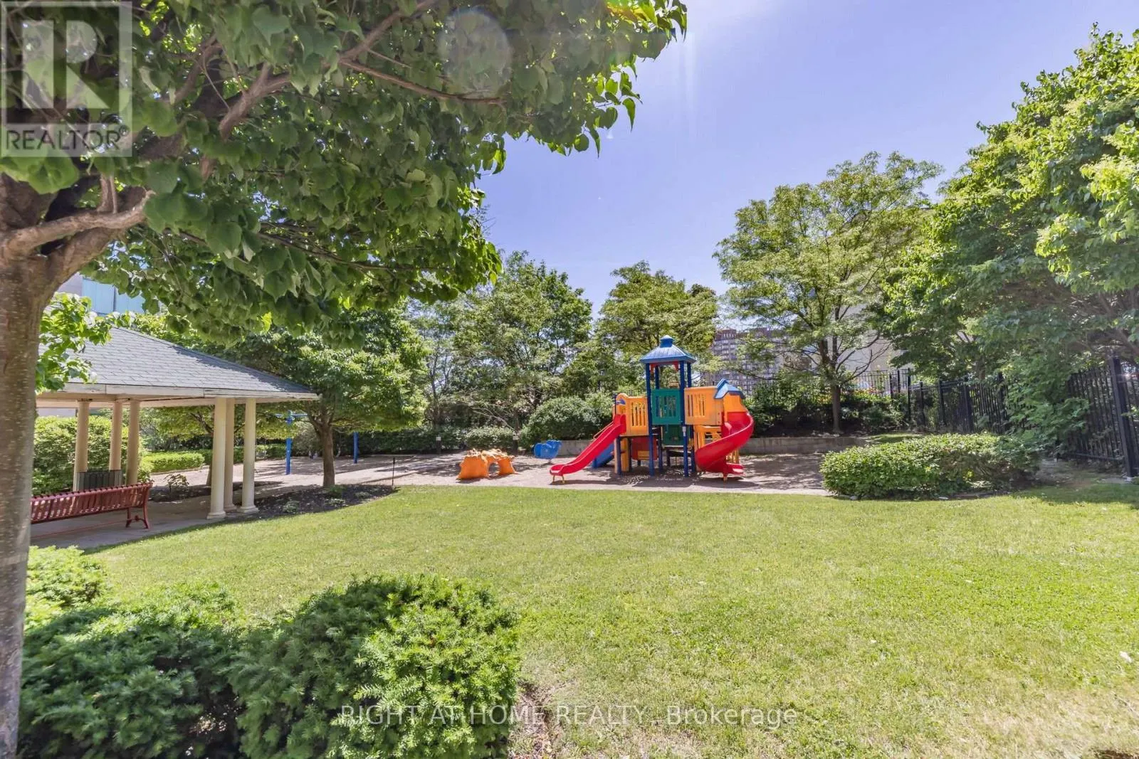 503 - 3504 HURONTARIO STREET