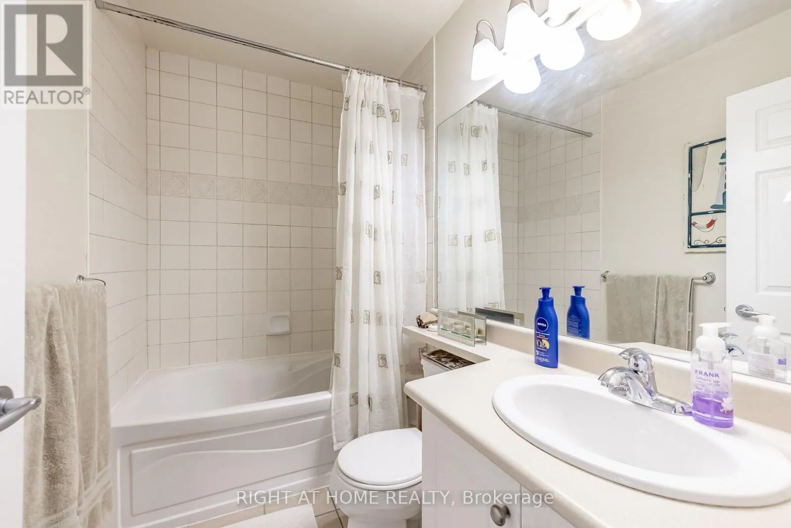 503 - 3504 HURONTARIO STREET