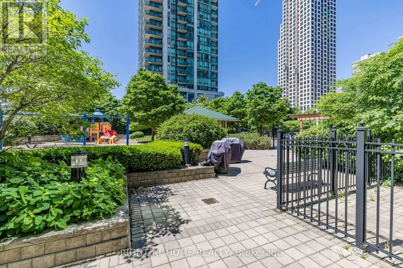 503 - 3504 HURONTARIO STREET